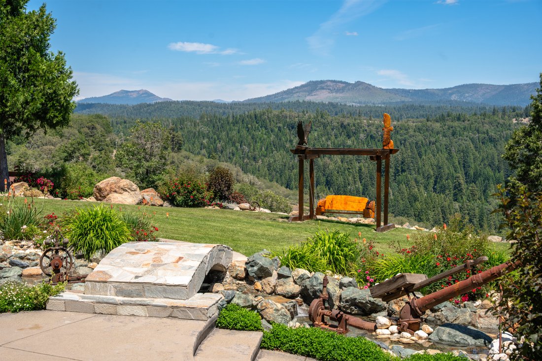 Alta, California, United States 3 - 16496371