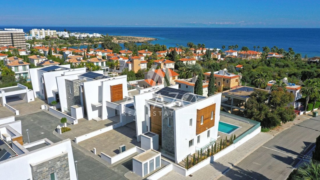 Villa in Paralimni, Famagusta, Cyprus 1 - 16496420