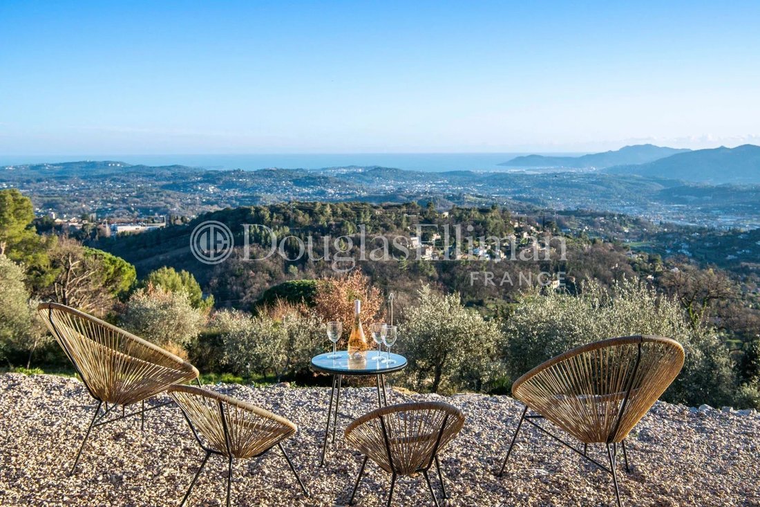 Villa in Grasse, Provence-Alpes-Côte d'Azur, France 1 - 13931964