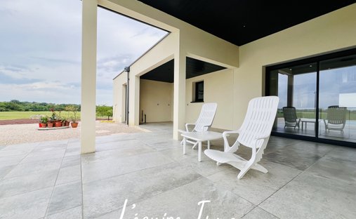 14th C. Chateau With A House