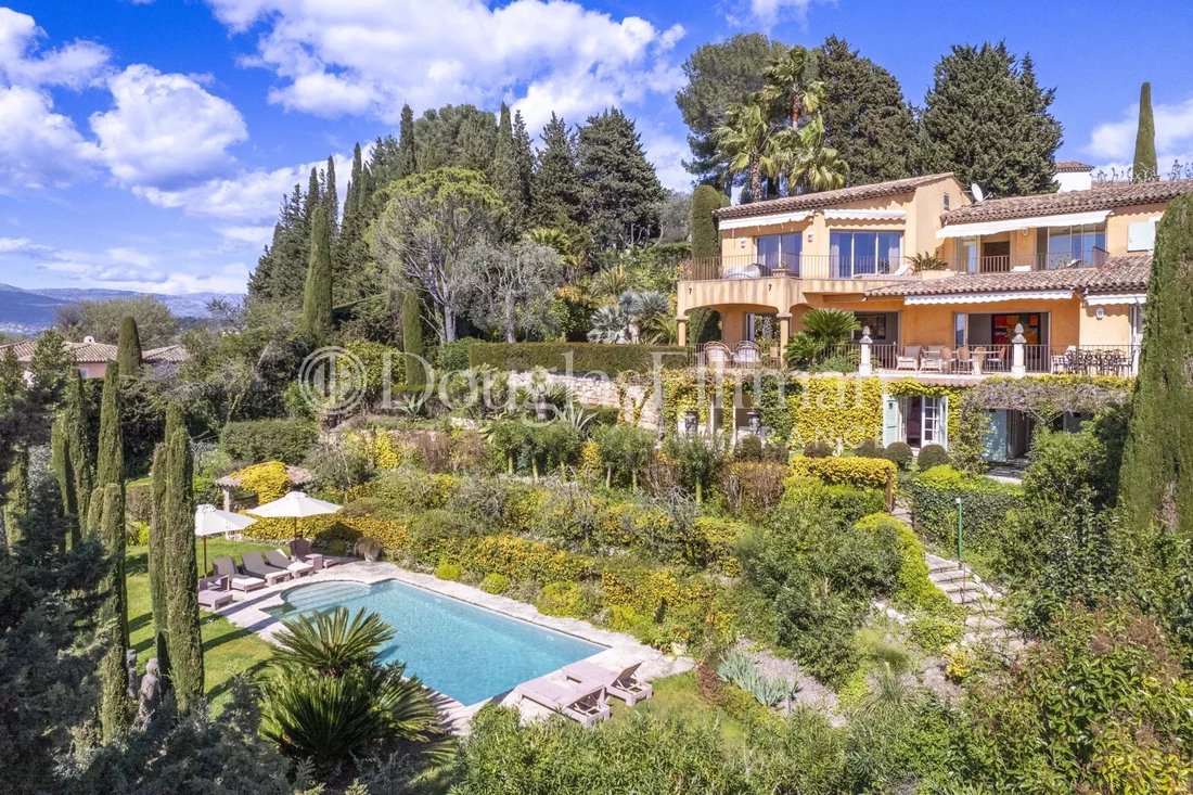 Villa in Mougins, Provence-Alpes-Côte d'Azur, France 2 - 14971506