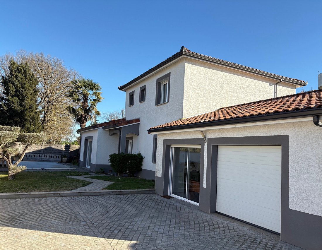 House in Zone d'Activité, Portet-sur-Garonne, France 1 - 16498340