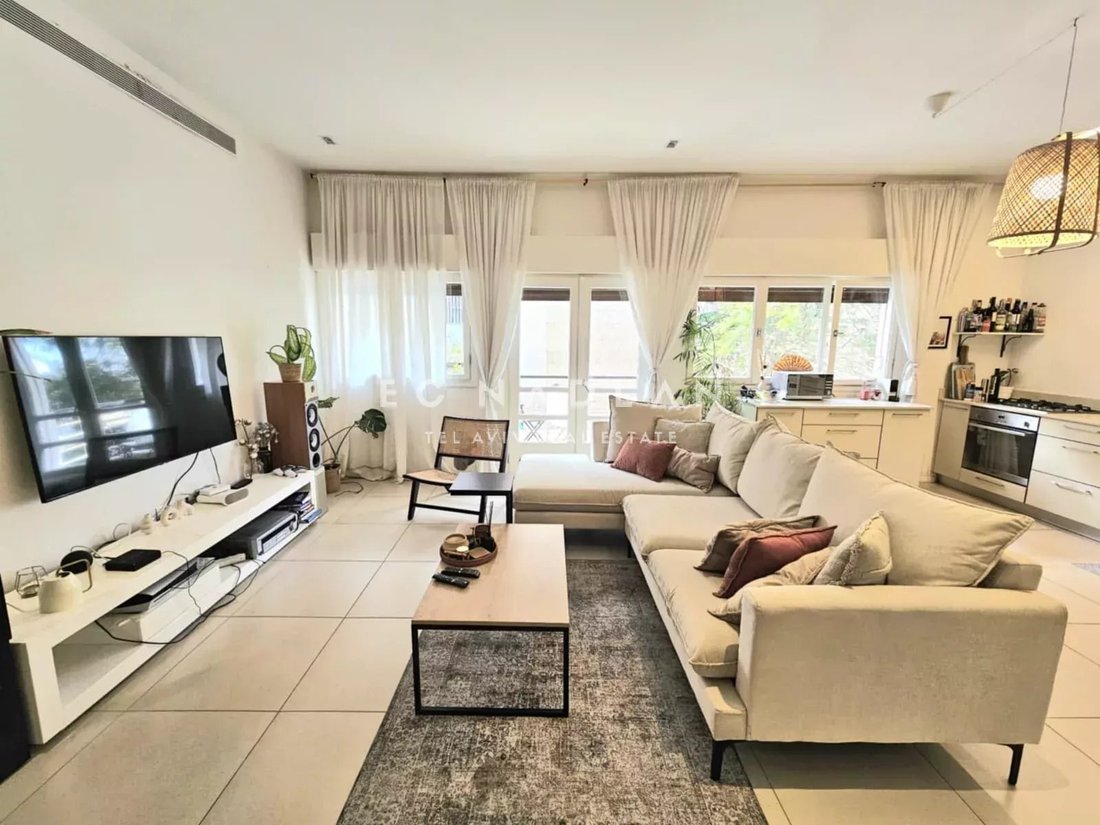Apartment in Tel Aviv-Yafo, Tel Aviv District, Israel 1 - 16496680