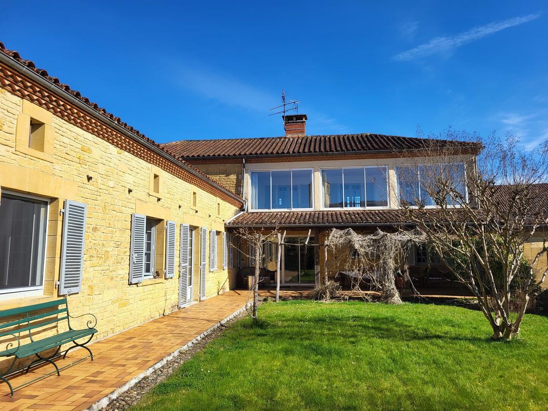 Villa in Sarlat-la-Canéda, Nouvelle-Aquitaine, France 4 - 16500266
