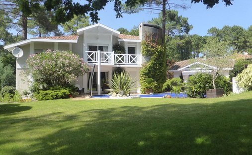House in Biscarrosse, Nouvelle-Aquitaine, France 1