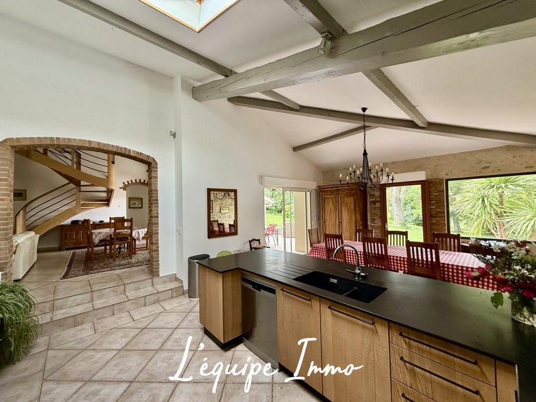 House in Casse Martin, L'Isle-Jourdain, France 5 - 16498726