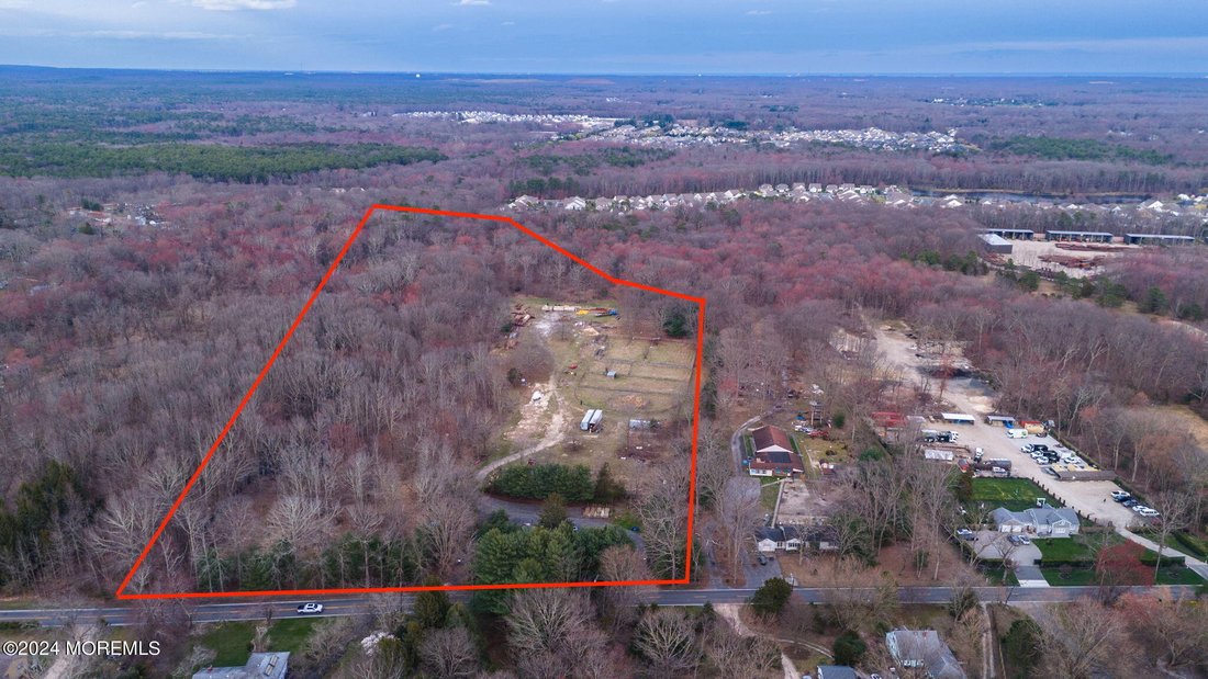 House in Farmingdale, New Jersey, United States 1 - 16497035