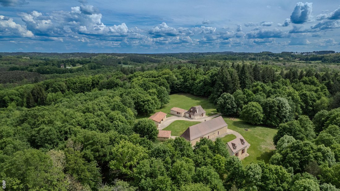 Estate in Temniac, Sarlat-la-Canéda, France 4 - 16500312