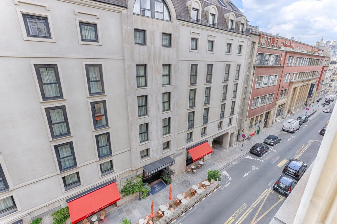 Apartment in Saint Philippe du Roule, Paris 8e Arrondissement, Paris 1 - 16497400