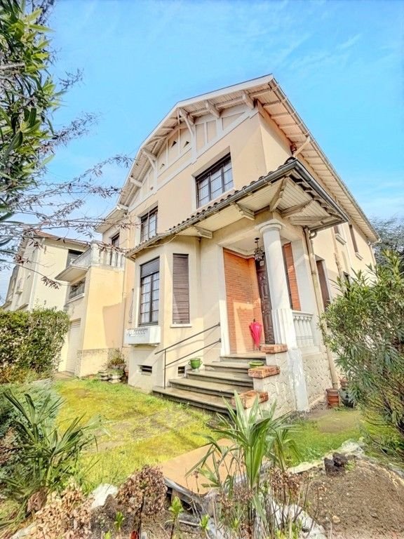 Villa in Côte Pavée-L Hers-La Terrasse, Toulouse, France 1 - 16497654