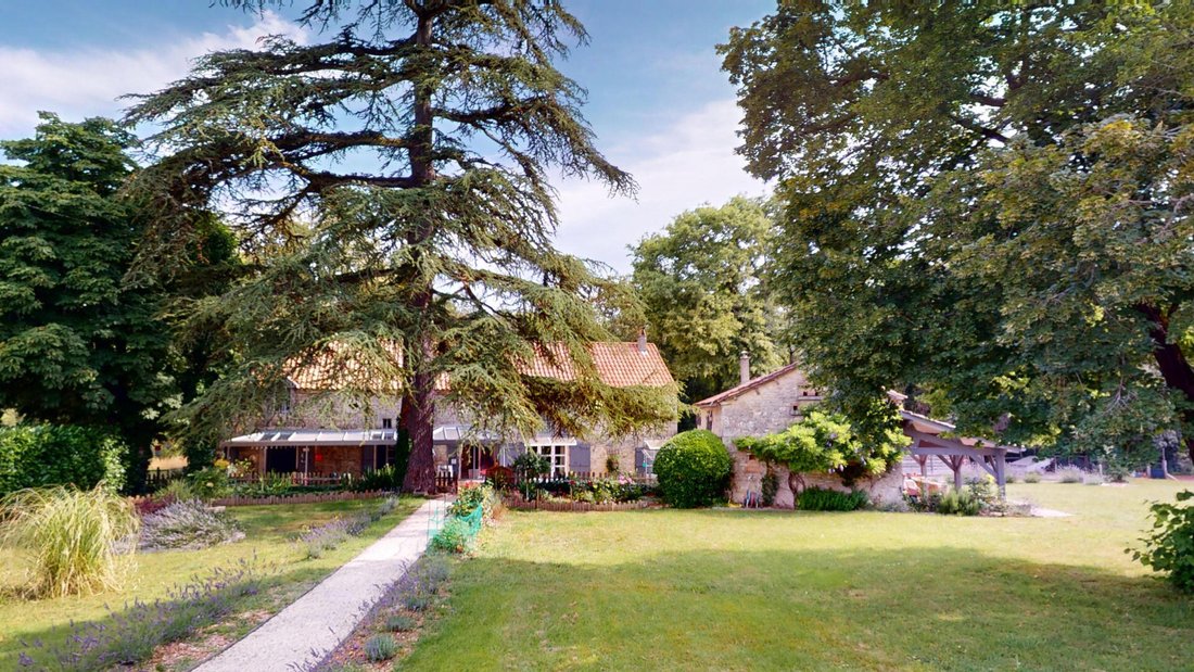 Estate in Montignac-Lascaux, Nouvelle-Aquitaine, France 5 - 16500295