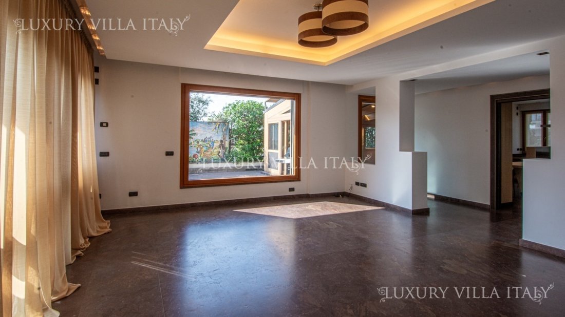 Penthouse in Fiera, Milan, Italy 5 - 16496512