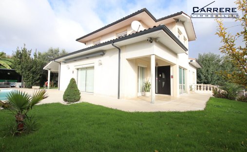 House in Sud, Artigues-pres-Bordeaux, France 1