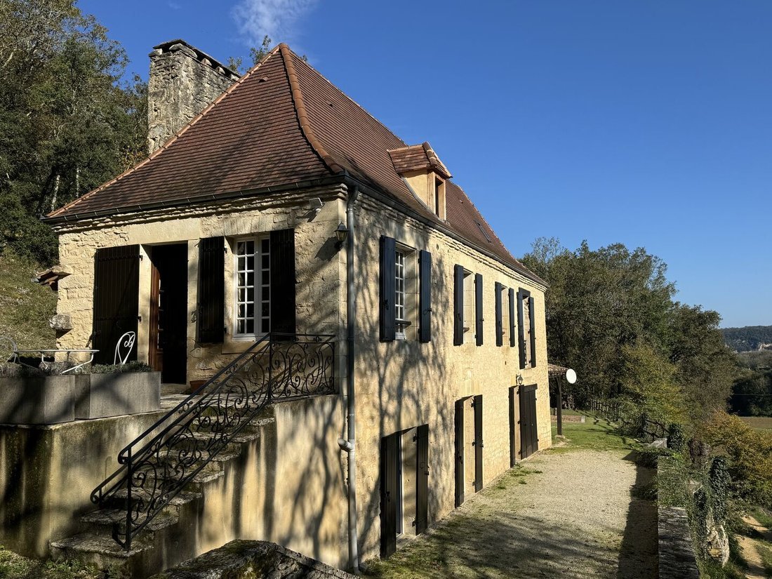 Estate in Sarlat-la-Canéda, Nouvelle-Aquitaine, France 2 - 16498432