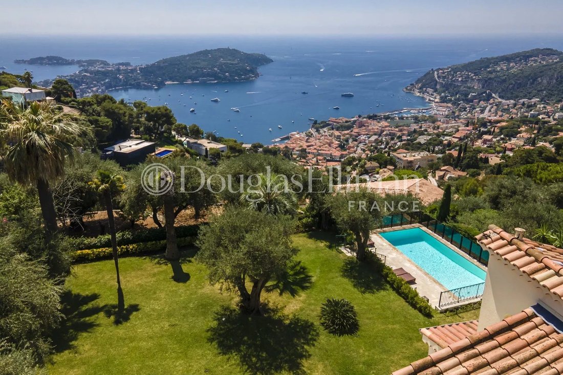 Villa in Le Port, Villefranche-sur-Mer, France 1 - 15837393
