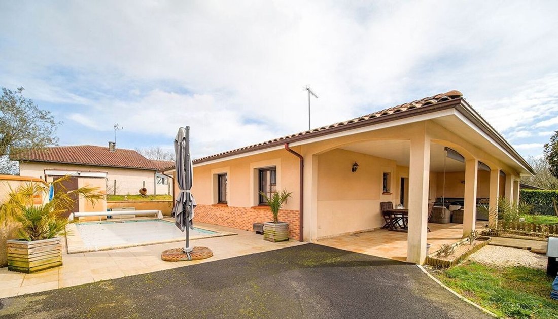 House in Ychoux, Nouvelle-Aquitaine, France 1 - 16498206