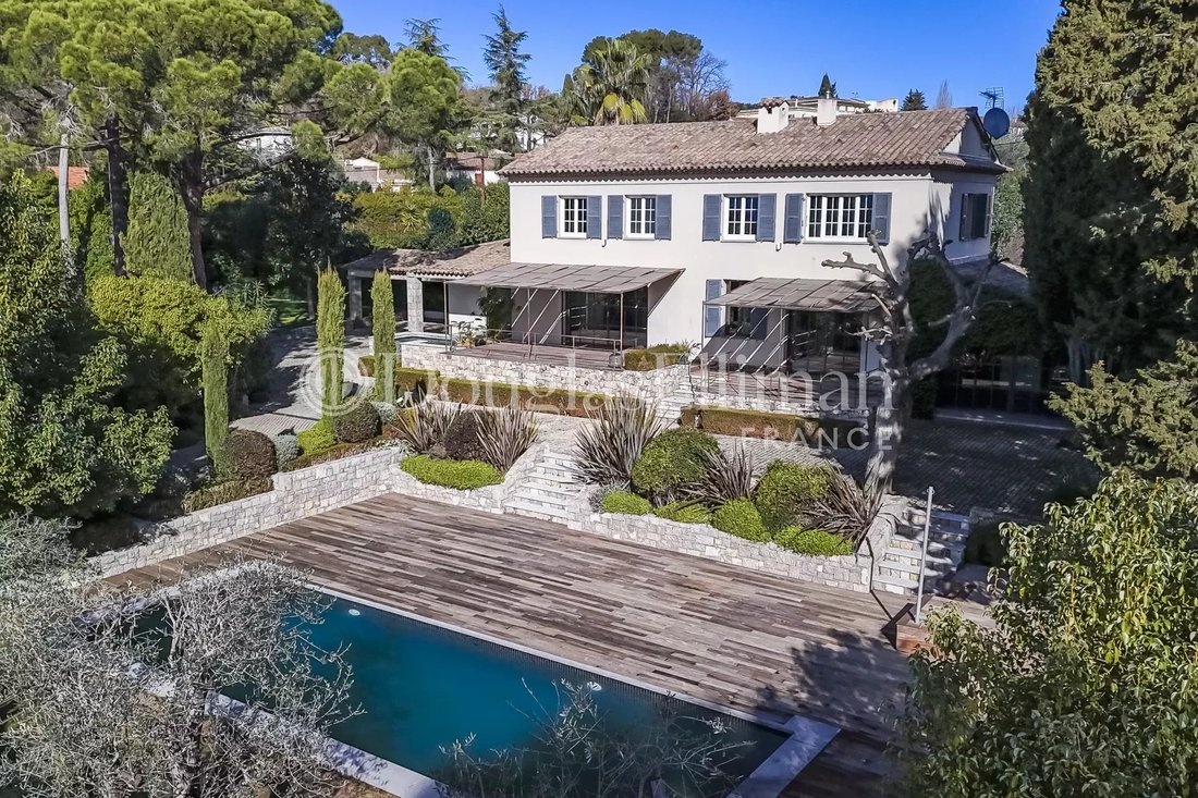 Villa in Mougins, Provence-Alpes-Côte d'Azur, France 1 - 15189225