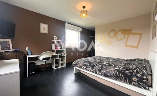 Castle for Sale in Arras, Hauts-de-France, France