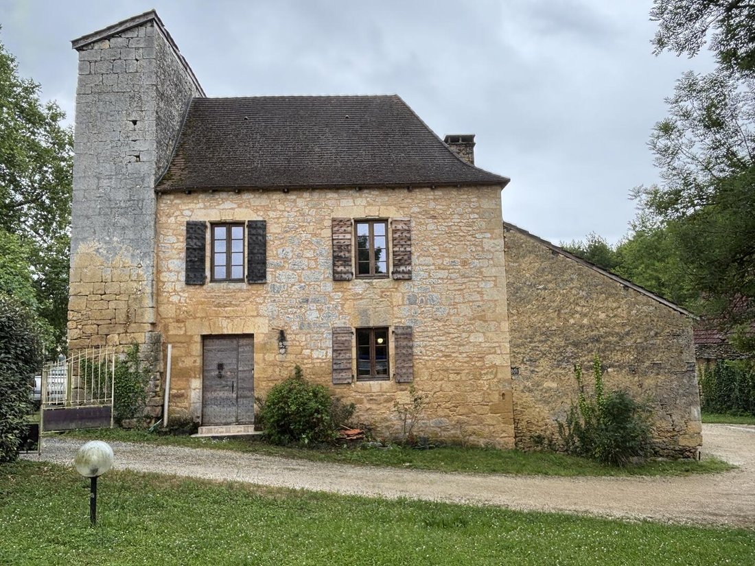 Estate in Montignac-Lascaux, Nouvelle-Aquitaine, France 1 - 16498459
