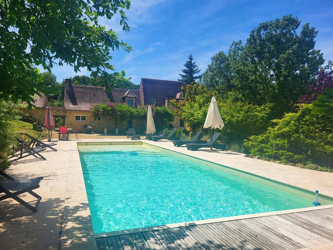 Estate in Les Eyzies-de-Tayac-Sireuil, Les Eyzies, France 1 - 16498672