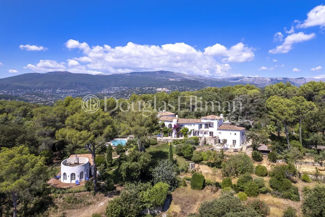 Villa in Valbonne, Provence-Alpes-Côte d'Azur, France 1 - 14983300