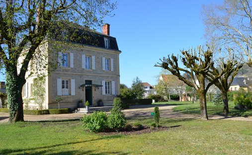 Estate in Domme, Nouvelle-Aquitaine, France 1