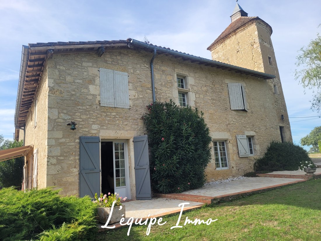 Estate in Mauvezin, Occitania, France 3 - 16498175