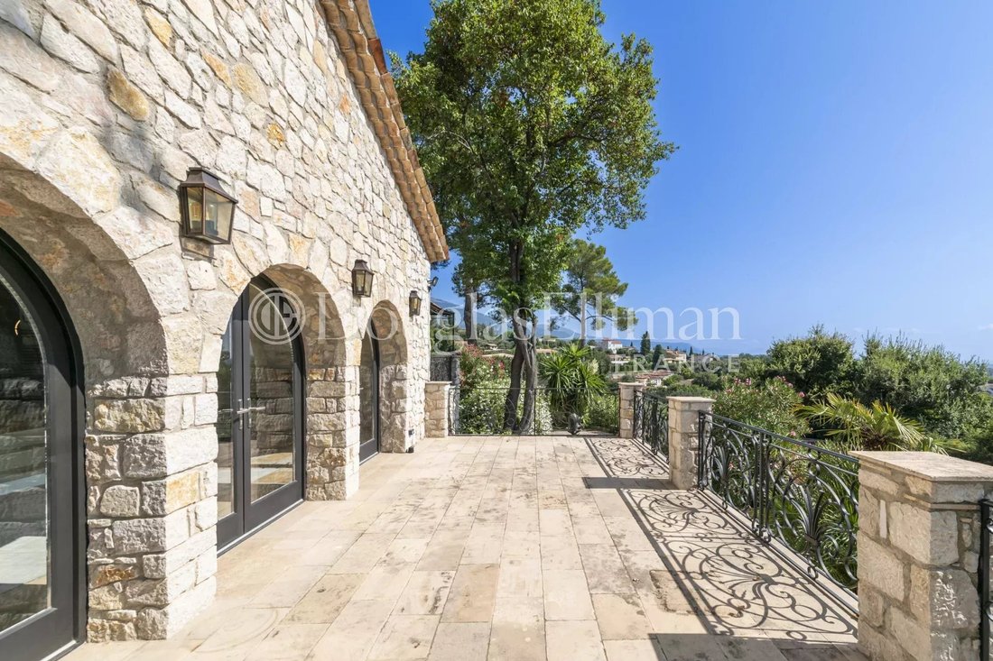 House in Le Rouret, Provence-Alpes-Côte d'Azur, France 2 - 14648340