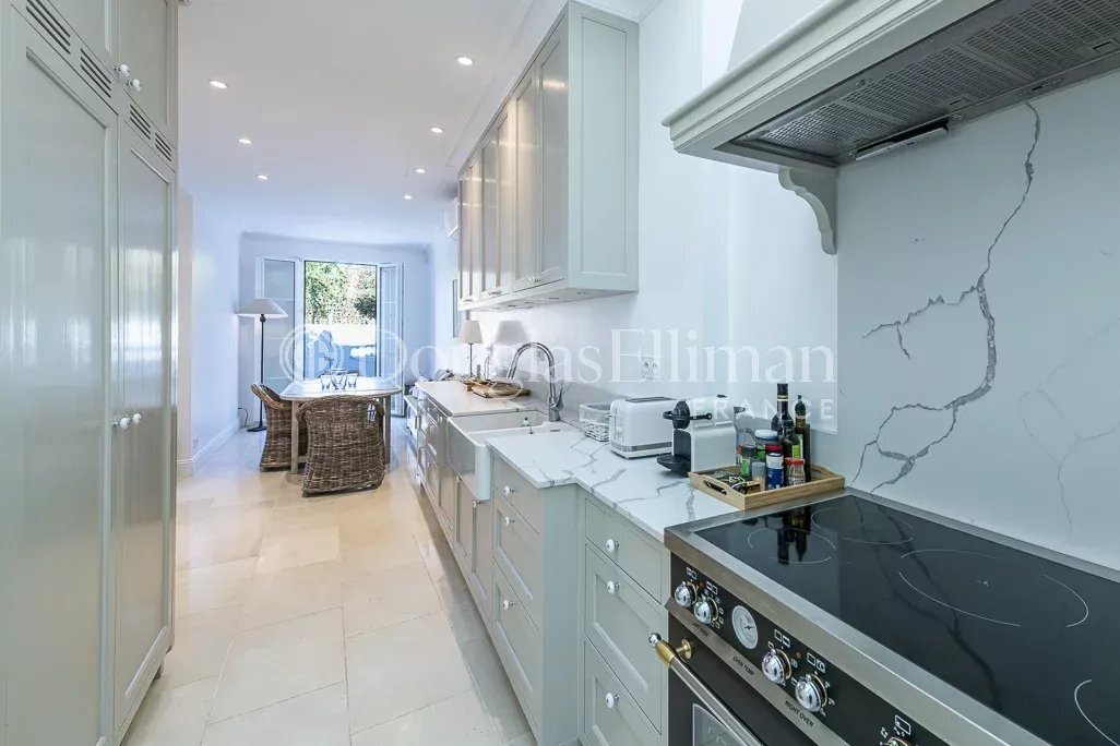Villa in Antibes, Provence-Alpes-Côte d'Azur, France 5 - 15016641