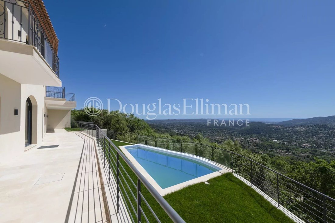 Villa in Cabris, Provence-Alpes-Côte d'Azur, France 1 - 14298941