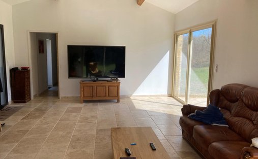 Castle for Sale in Prayssac, Occitanie, France