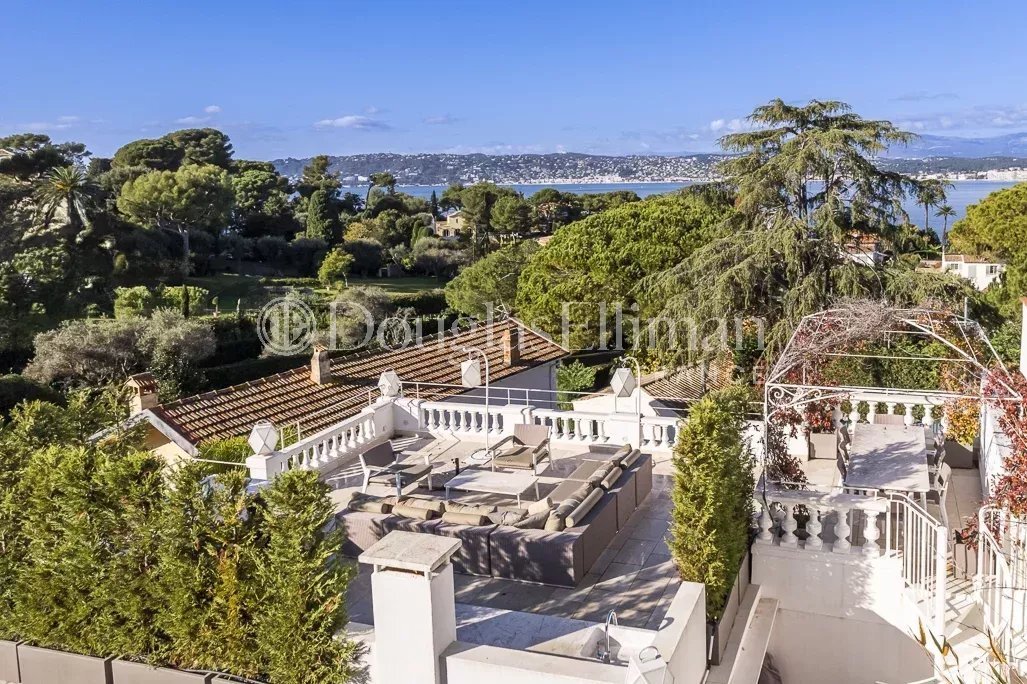 Villa in Antibes, Provence-Alpes-Côte d'Azur, France 2 - 15016641