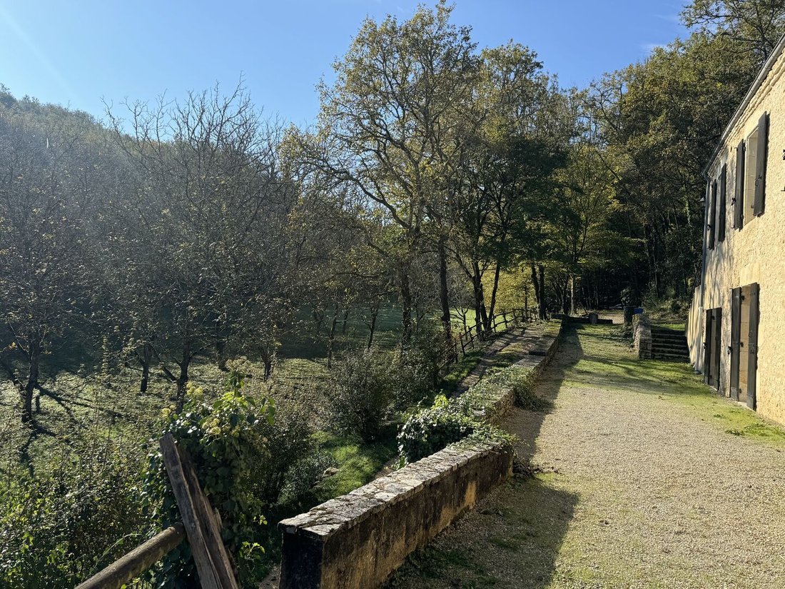 Estate in Sarlat-la-Canéda, Nouvelle-Aquitaine, France 5 - 16498432