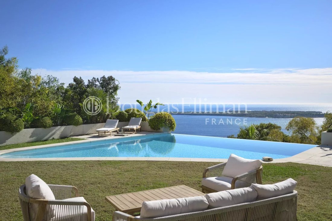 Villa in La Californie, Cannes, France 1 - 14819520