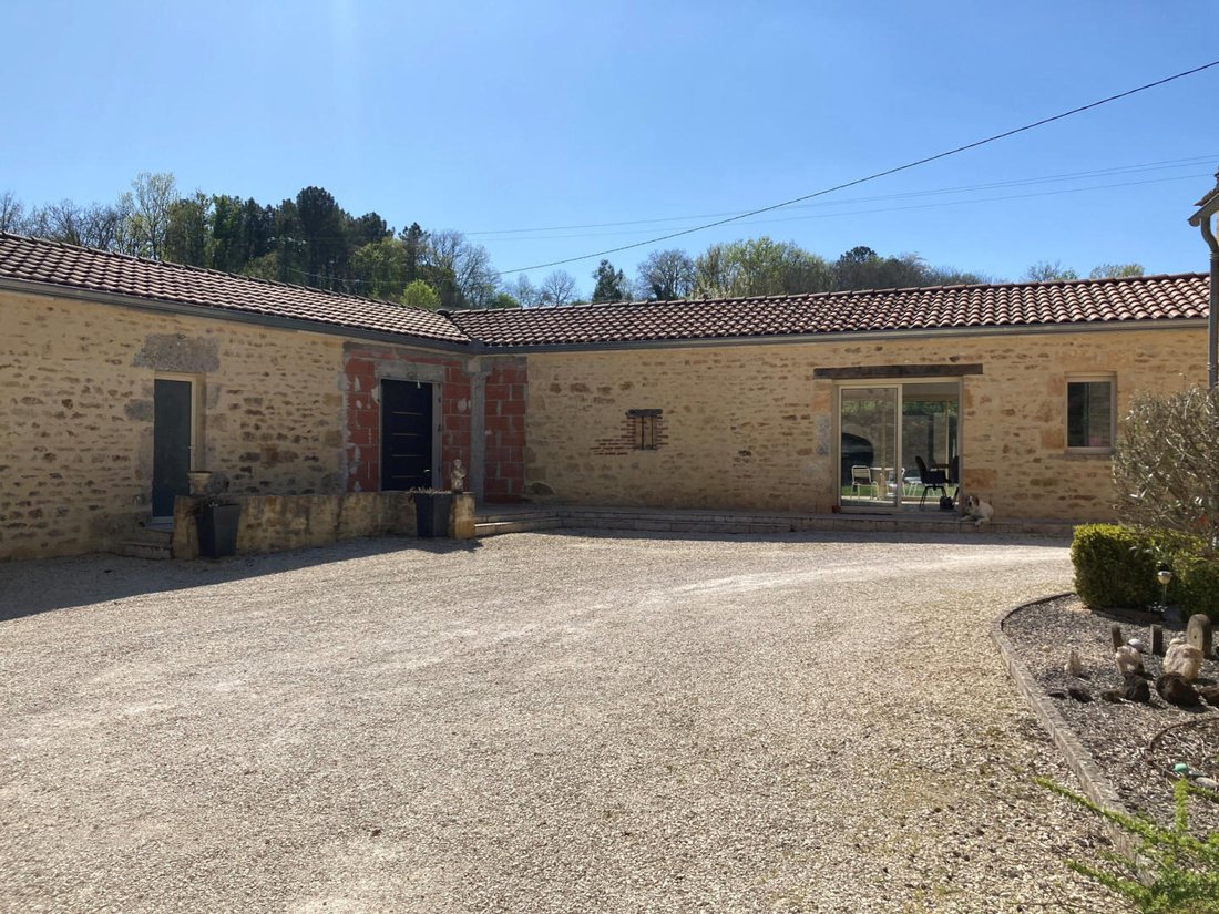 Estate in Prayssac, Occitania, France 3 - 16500572