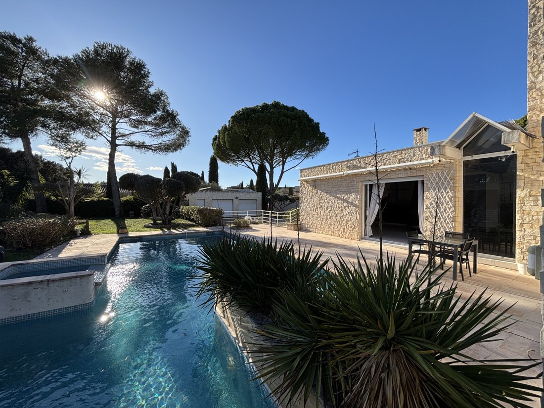 Villa in Villetelle, Occitania, France 1 - 16498040