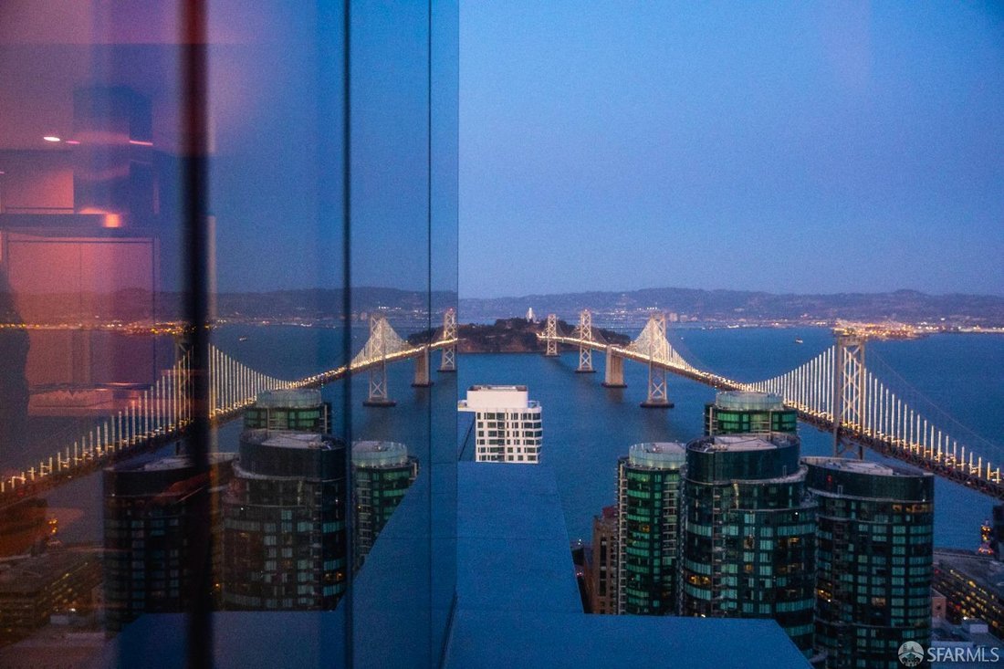 Condo in San Francisco, California, United States 1 - 16497199