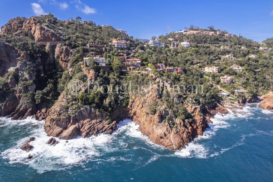 Villa in Cannes, Provence-Alpes-Côte d'Azur, France 5 - 14983306