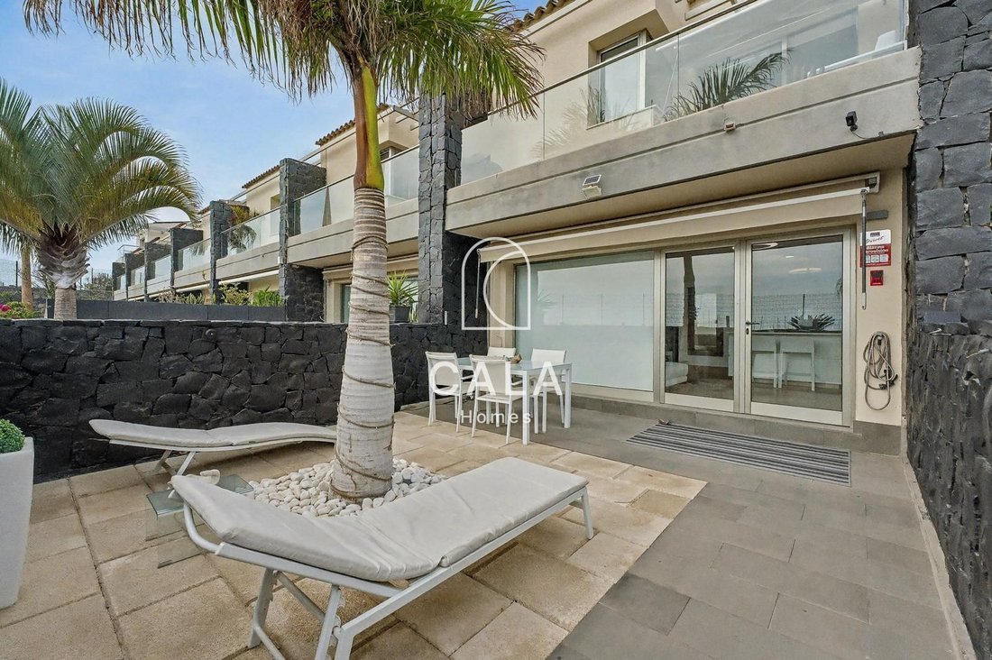 Villa in San Miguel de Abona, Canary Islands, Spain 1 - 16496510