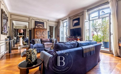 Apartment in Triangle d'Or, Paris 8e Arrondissement, Paris 1