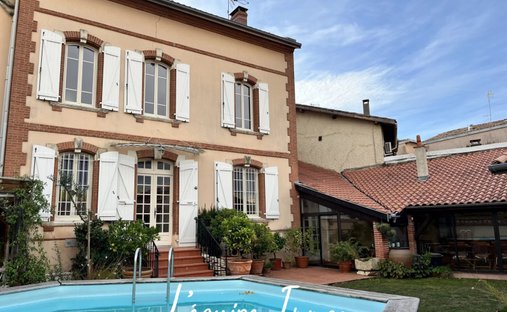 14th C. Chateau With A House