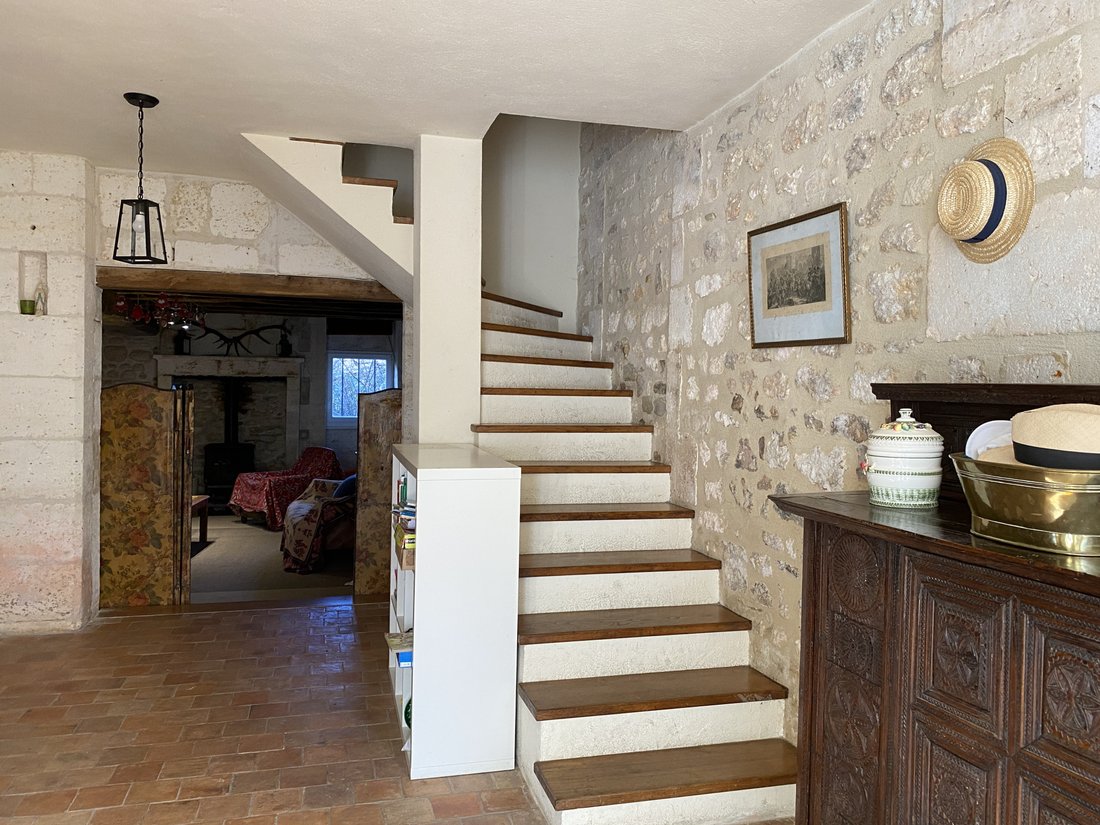 House in Champ de Mars-Bussatte-Victor Hugo, Angoulême, France 5 - 16498092