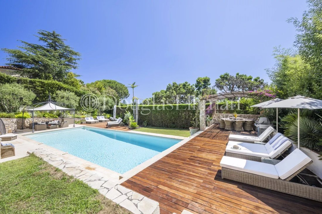 Villa in La Maure-Super Cannes, Vallauris, France 3 - 15946456