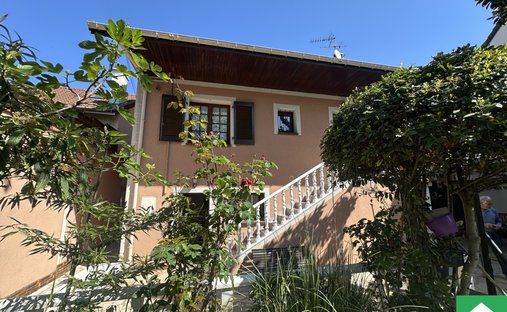 House in Adamville, Saint-Maur-des-Fossés, France 1