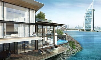 Villa in Umm Suqeim, Dubai, United Arab Emirates 2
