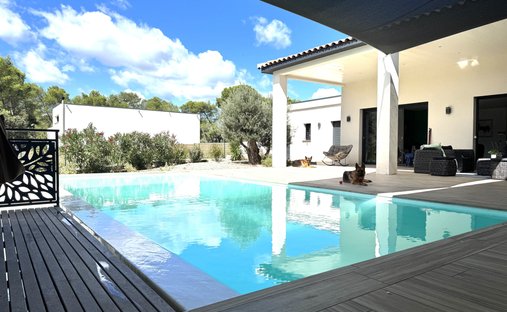 Villa in Camplanier, Nimes, France 1