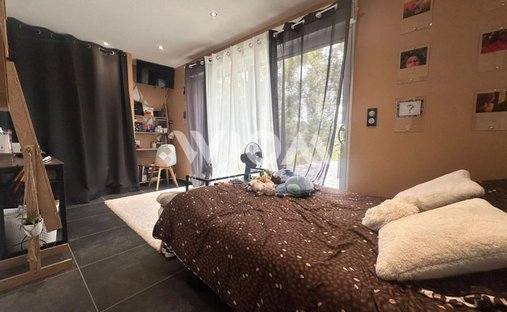 Castle for Sale in Arras, Hauts-de-France, France