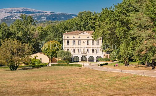 Villa in Callian, Provence-Alpes-Côte d'Azur, France 1