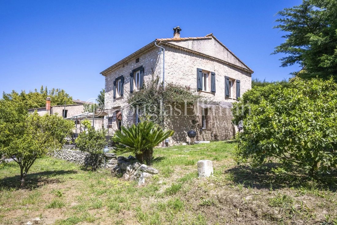 Villa in Saint-Paul-de-Vence, Provence-Alpes-Côte d'Azur, France 5 - 15606950