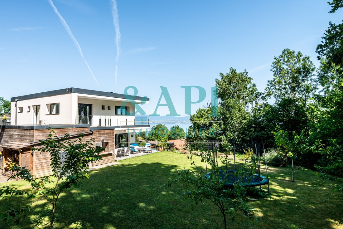 Villa in Neuvecelle, Auvergne-Rhône-Alpes, France 1 - 16497783